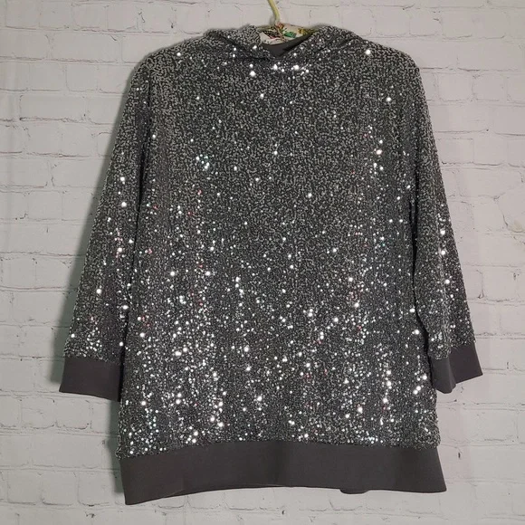 Zenergy By Chicos Silver Sequins Slouch Neck Quarter Sleeve Top Womens Size 3 - Picture 8 of 9